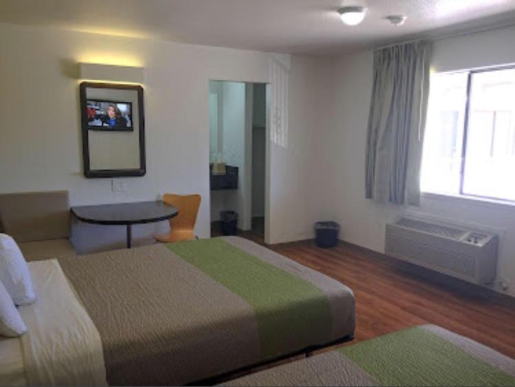 American Inn Hawthorne Dış mekan fotoğraf